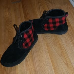 Buffalo plaid back UGGS